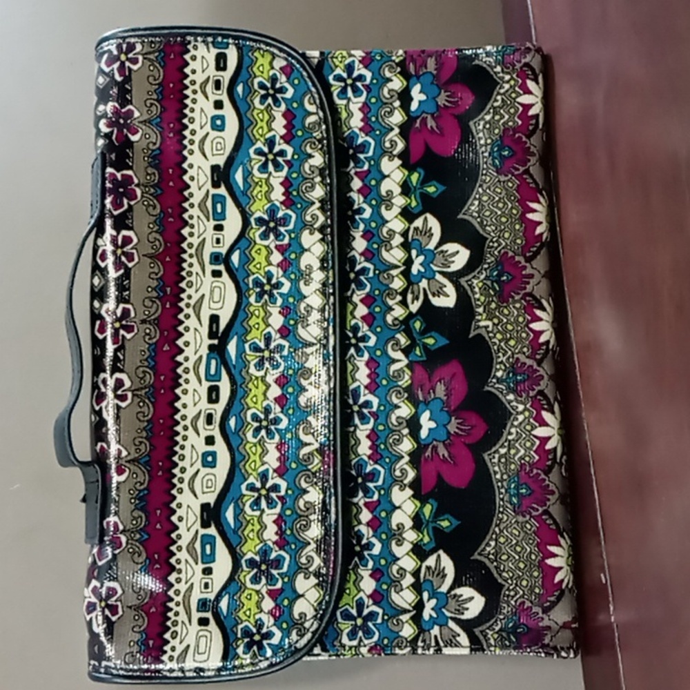 Mudd Dark Flowered Vinyl/Plastic Exterior w One Pouch Gray Interior Handbag